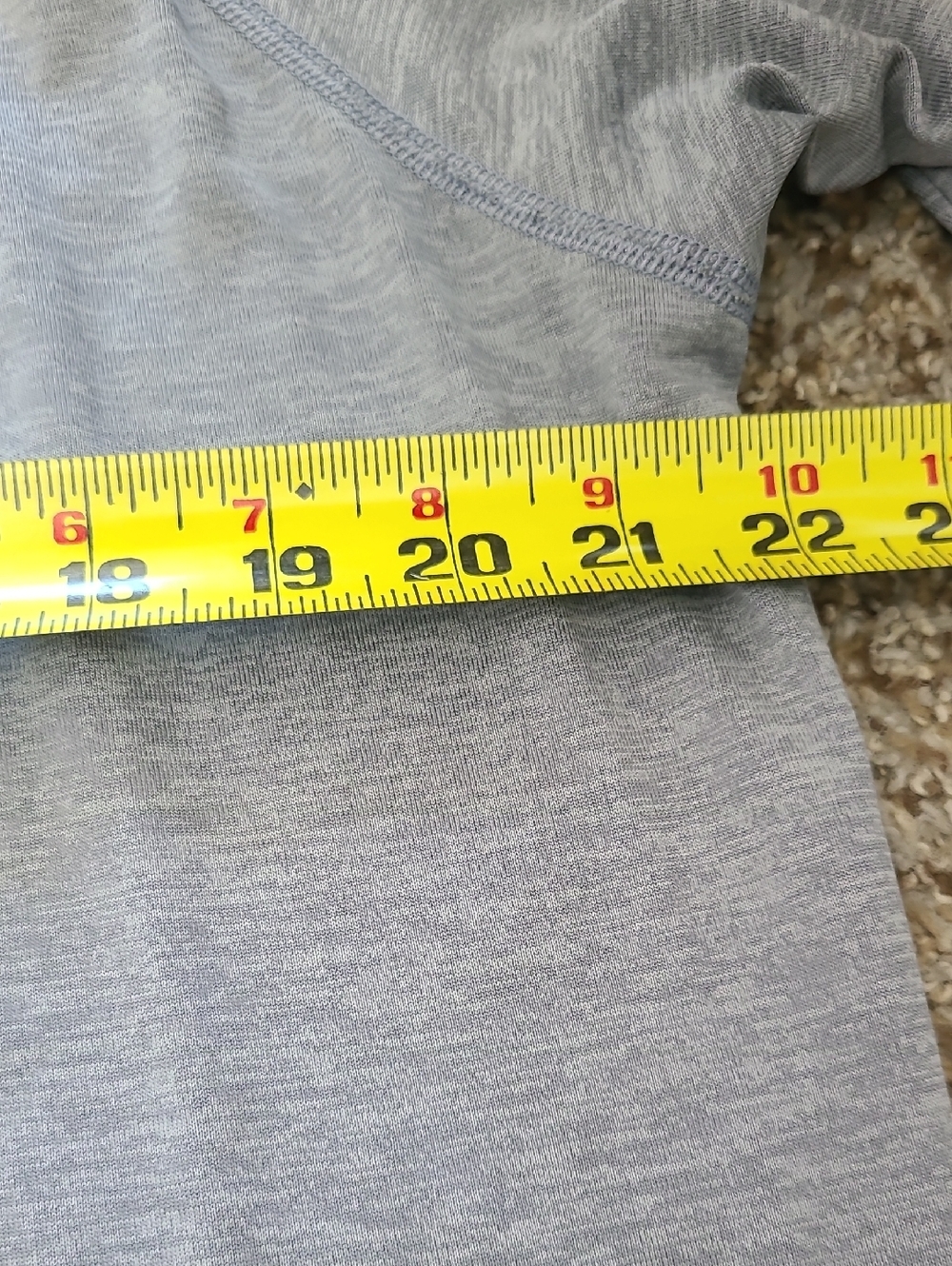 Under Armour Men’s Long Sleeve Performance Tee - Light Gray - Picture 7 of 7